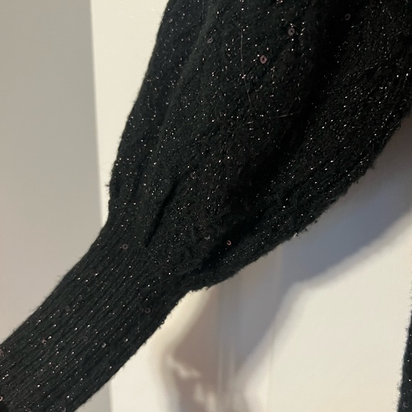 Elle small sparkle sequin glitter black sweater scallop long sleeve balloon - Picture 8 of 9